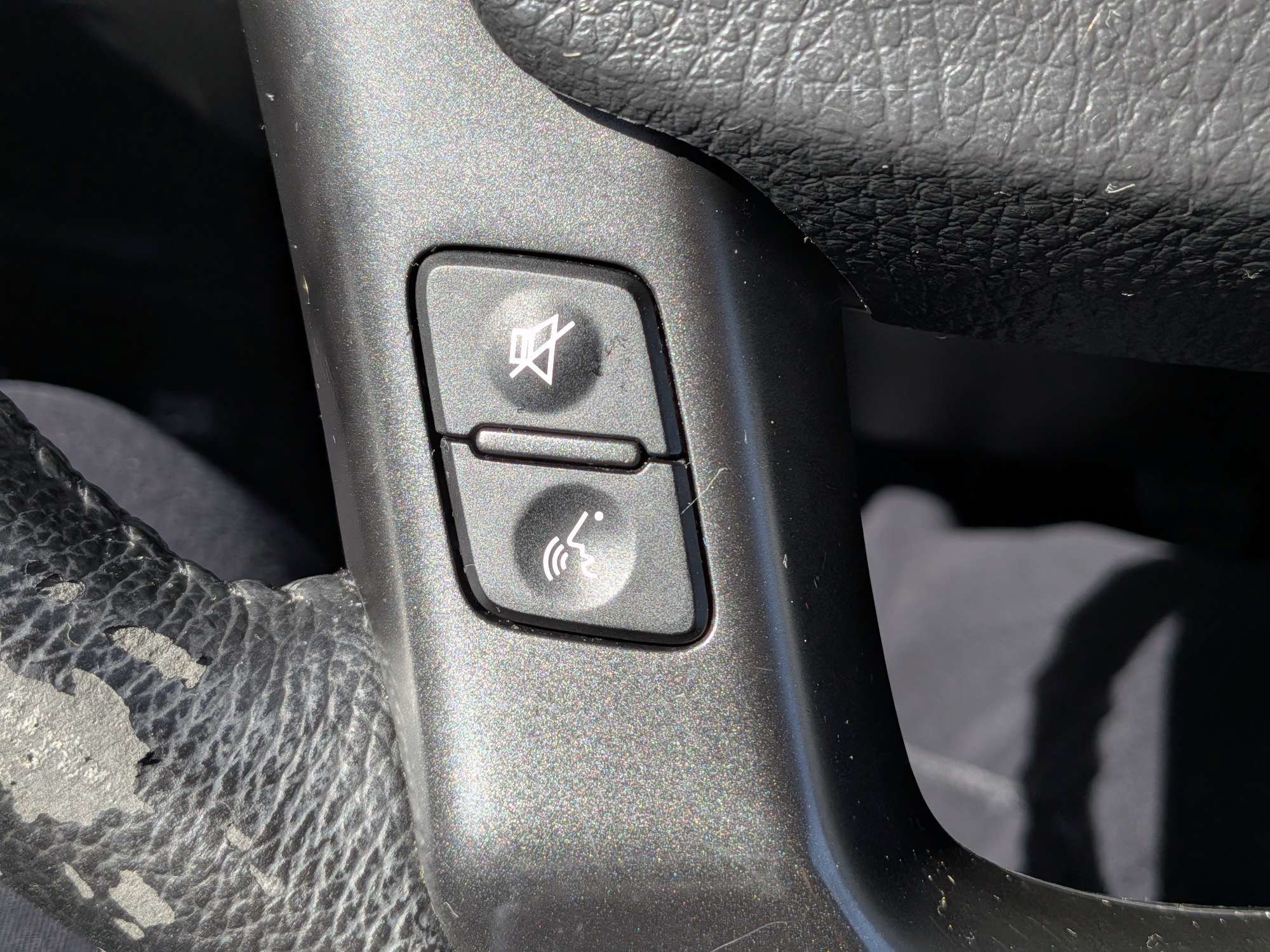 Used 2011 Kia Sorento SX FWD image 29