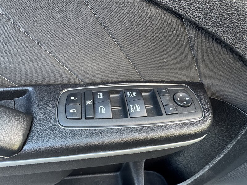 Used 2022 Dodge Charger R/T RWD image 24