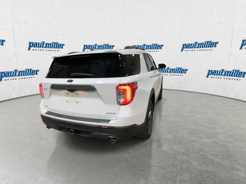 Used 2021 Ford Explorer XLT w/ Equipment Group 202A image 10