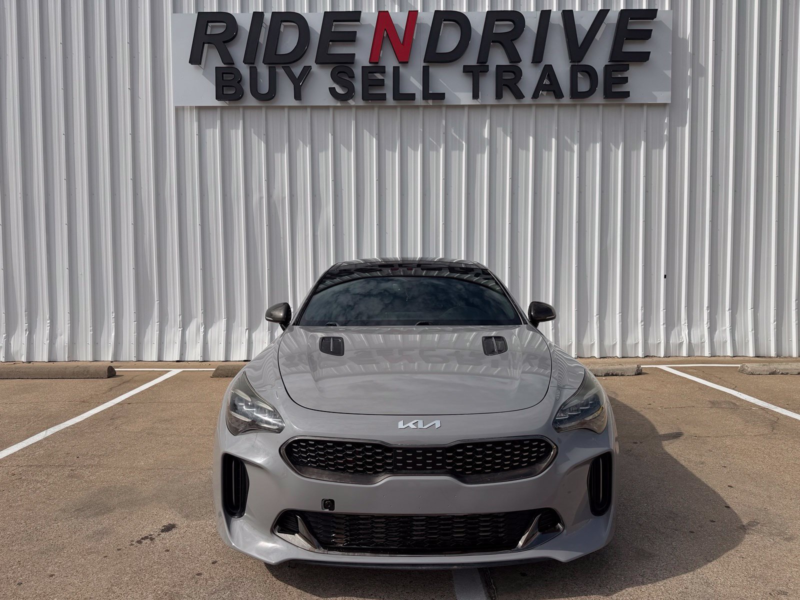 Used 2022 Kia Stinger GT1 RWD image 10