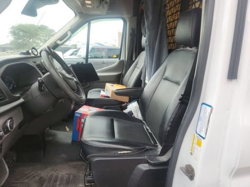 Used 2022 Ford Transit 250 Medium Roof RWD image 10