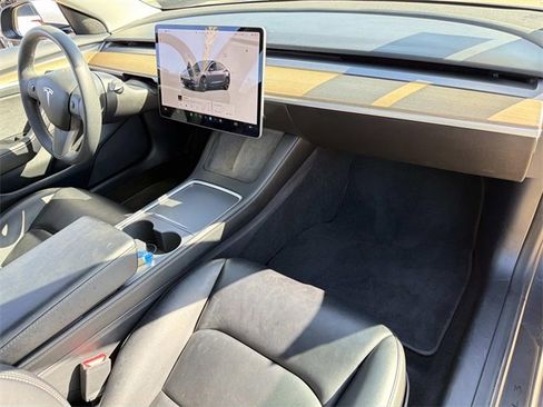 Used 2022 Tesla Model 3 Long Range image 7