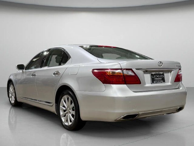 Used 2012 Lexus LS 460 AWD w/ Luxury Value Edition image 6