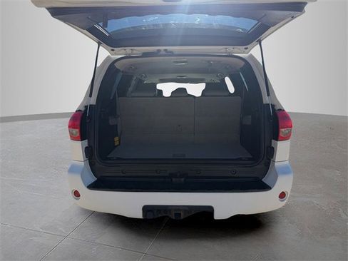 Used 2008 Toyota Sequoia SR5 image 9