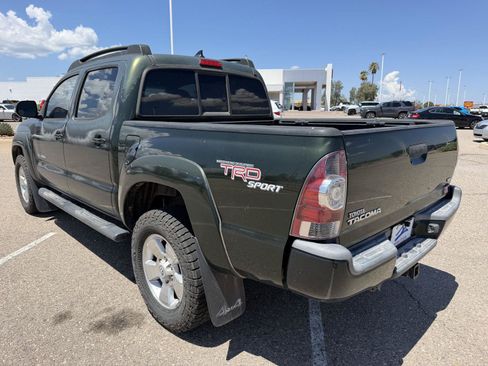 Used 2012 Toyota Tacoma 4x4 Double Cab w/ TRD Sport Pkg image 3