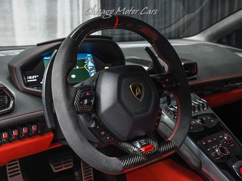 Used 2016 Lamborghini Huracan LP 580-2 image 9