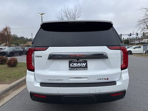 Used 2023 GMC Yukon XL AT4 w/ Technology Package image 6
