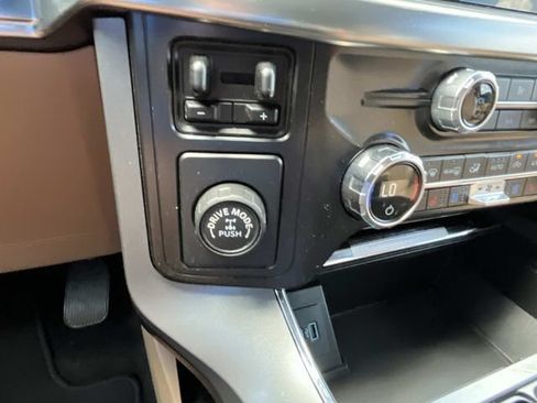 Used 2021 Ford F150 Lariat w/ Equipment Group 502A High RWD image 37