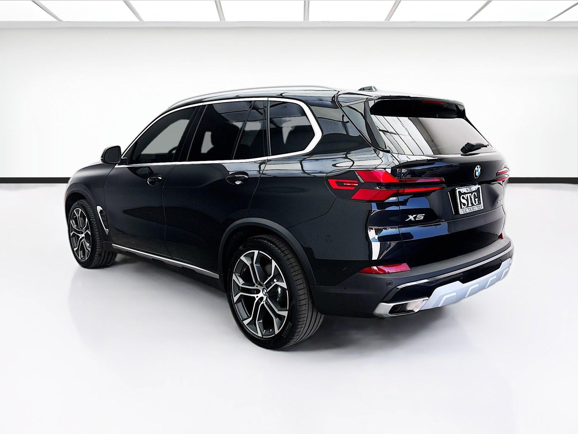 Used 2025 BMW X5 sDrive40i RWD image 6
