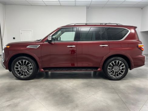 Used 2024 Nissan Armada Platinum w/ Captain's Chairs Package image 4
