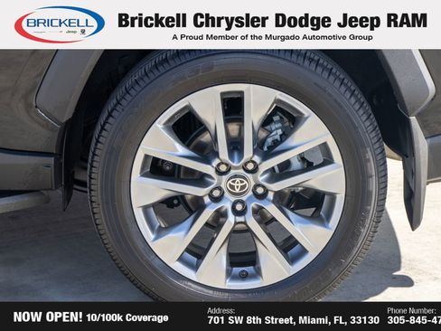 Used 2025 Toyota RAV4 XLE Premium image 34