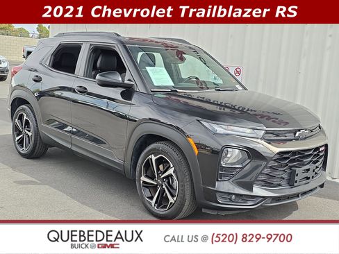 Used 2021 Chevrolet TrailBlazer RS w/ Sun and Liftgate Package FWD image 1