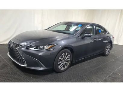 Used 2022 Lexus ES 350 w/ Accessory Package 2