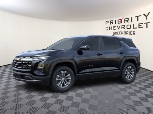 New 2026 Chevrolet Equinox LT FWD image 2