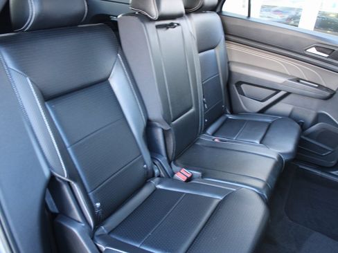 Certified 2022 Volkswagen Atlas Cross Sport SE image 26