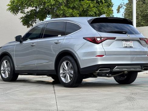 Certified 2025 Acura MDX FWD image 3