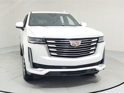 Used 2021 Cadillac Escalade Premium Luxury Platinum w/ Heavy-Duty Trailer Package image 8
