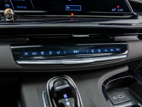 Used 2021 Cadillac Escalade Sport w/ Driver Assist Tech Package image 29