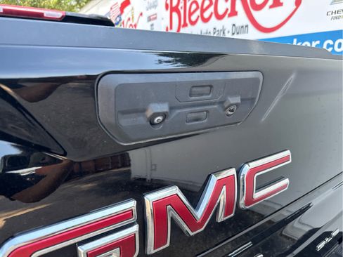 Used 2024 GMC Sierra 1500 SLE AWD/4WD image 20