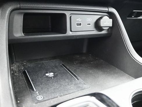 Used 2025 Honda Pilot EX-L image 35