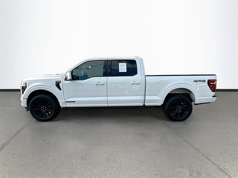 Used 2025 Ford F150 Platinum image 4