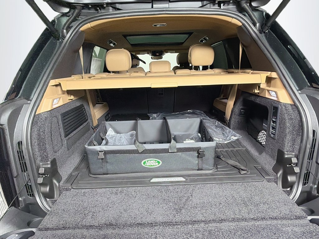 New 2026 Land Rover Range Rover Long Wheelbase SE AWD/4WD image 28