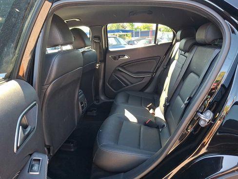 Used 2020 Mercedes-Benz GLA 250 image 10