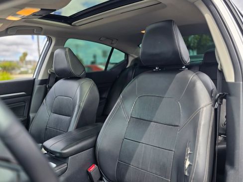 Used 2019 Nissan Altima 2.5 SL FWD image 13
