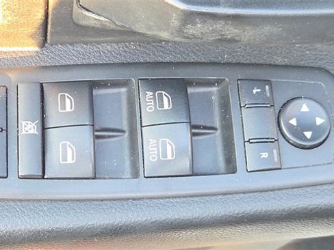 Used 2018 RAM 1500 Tradesman image 29