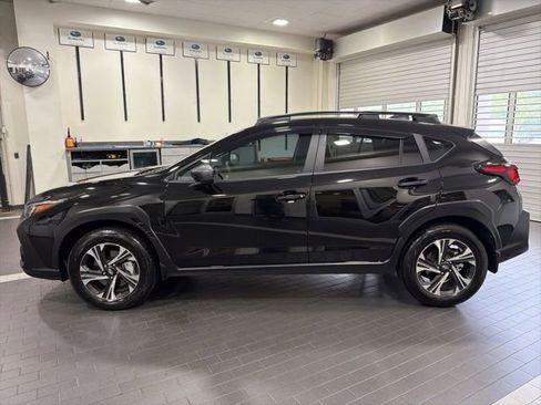 Used 2026 Subaru Crosstrek 2.0i Premium AWD/4WD image 2