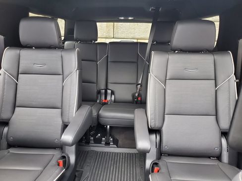 Used 2025 Cadillac Escalade ESV Premium Luxury w/ Touring Package AWD/4WD image 39