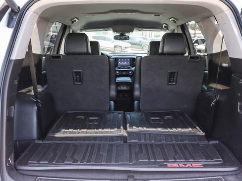 Used 2020 GMC Acadia SLT w/ Driver Alert Package II FWD image 22