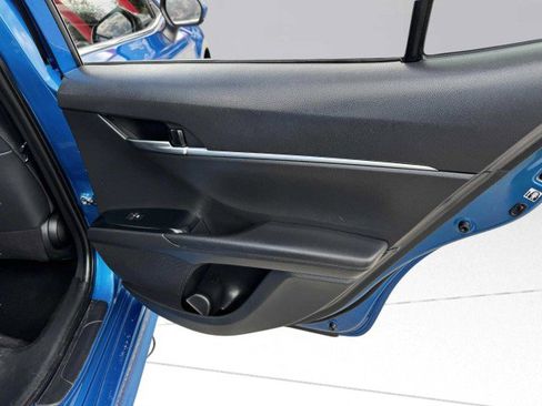 Used 2019 Toyota Camry SE image 41
