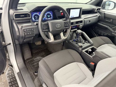 Used 2025 Toyota 4Runner TRD Off-Road image 2