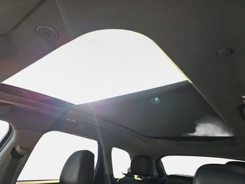 Used 2022 Lincoln Corsair AWD w/ Premium Package image 29