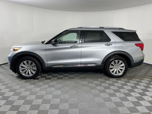 Used 2021 Ford Explorer Limited w/ Hybrid Equipment Group 310A AWD/4WD image 2