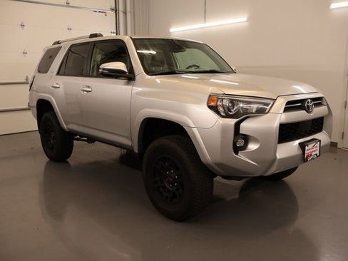 Used 2021 Toyota 4Runner SR5 Premium image 1