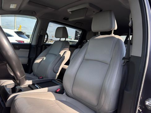 Used 2019 Honda Odyssey EX-L image 17