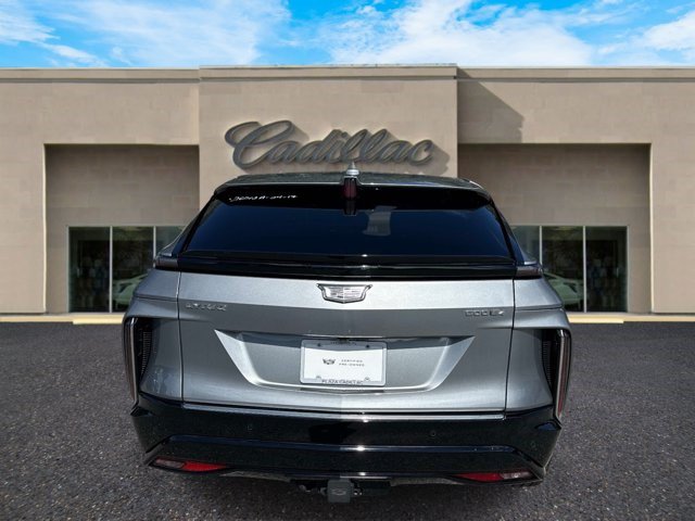 Certified 2024 Cadillac Lyriq Tech AWD/4WD image 4