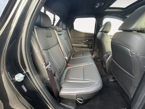 Certified 2025 Hyundai Santa Cruz SEL image 11