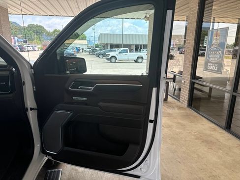 Used 2024 GMC Sierra 1500 Denali w/ Denali Reserve Package AWD/4WD image 21