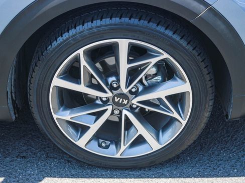 Used 2021 Kia Niro FWD image 11