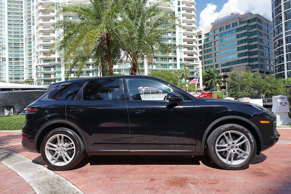 Used 2020 Porsche Cayenne AWD/4WD image 15
