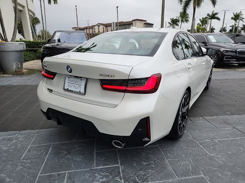 Used 2025 BMW 330i xDrive Sedan w/ M Sport Package image 9