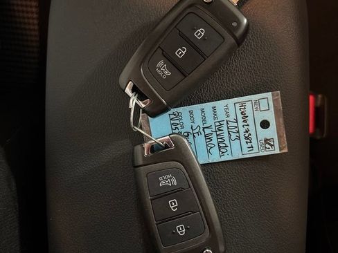 Used 2023 Hyundai Kona SE AWD/4WD image 36