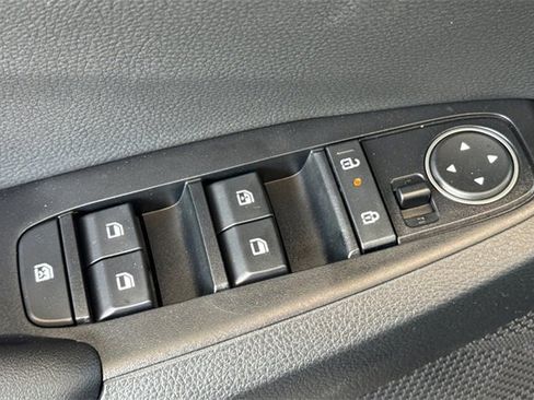 New 2025 Kia Seltos EX w/ EX Sunroof Package image 13