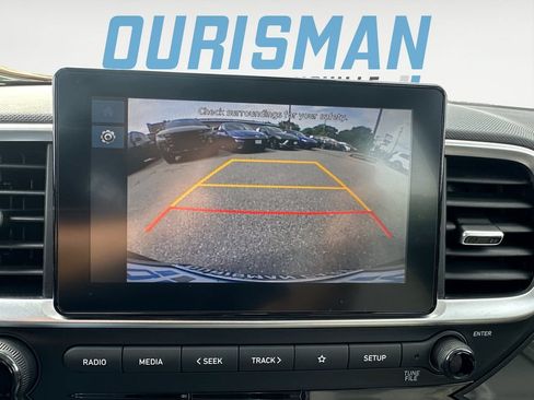 Used 2025 Hyundai Venue SEL FWD image 19