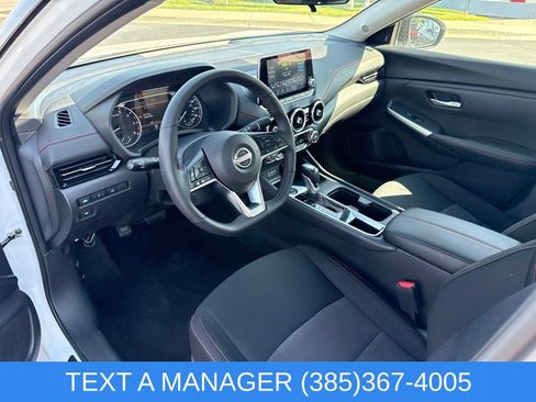 Used 2025 Nissan Sentra SR FWD image 16