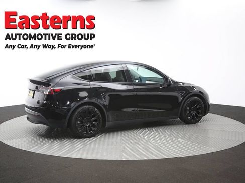 Used 2021 Tesla Model Y Long Range AWD/4WD image 37