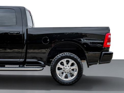Used 2023 RAM 3500 Laramie AWD/4WD image 11